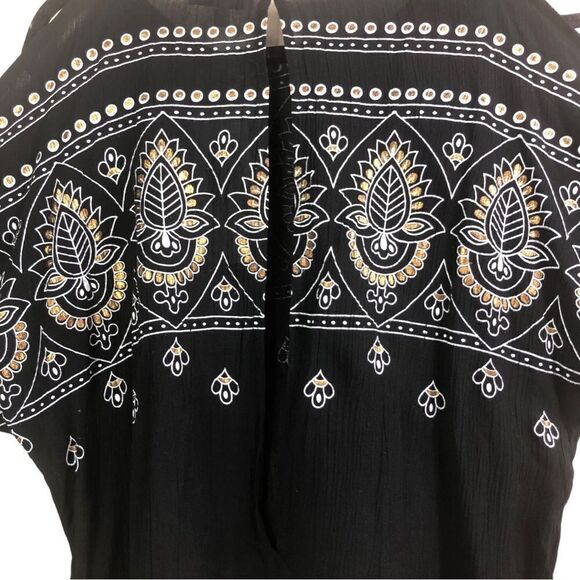 Patrons of Peace Boho Embroidered Cold Shoulder Top - Picture 5 of 10